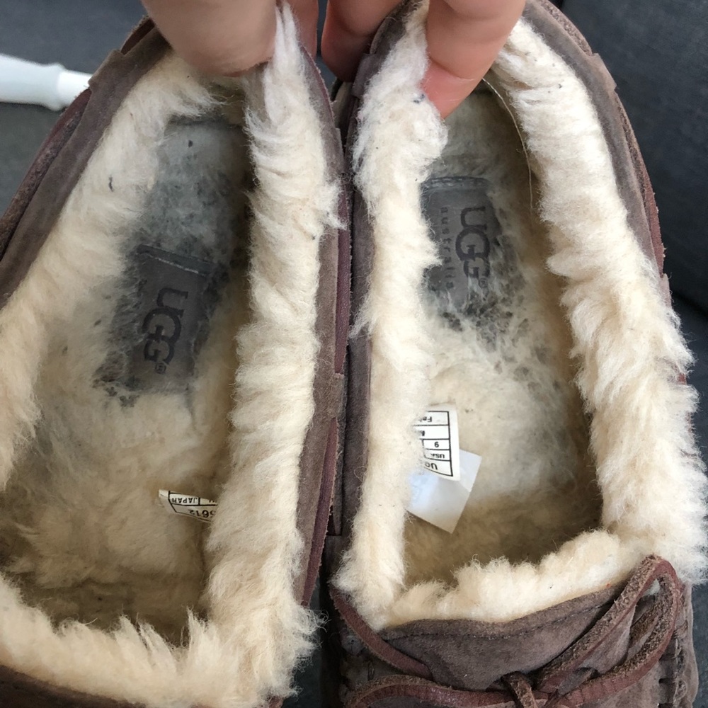 Ugg Moccasin - image 4